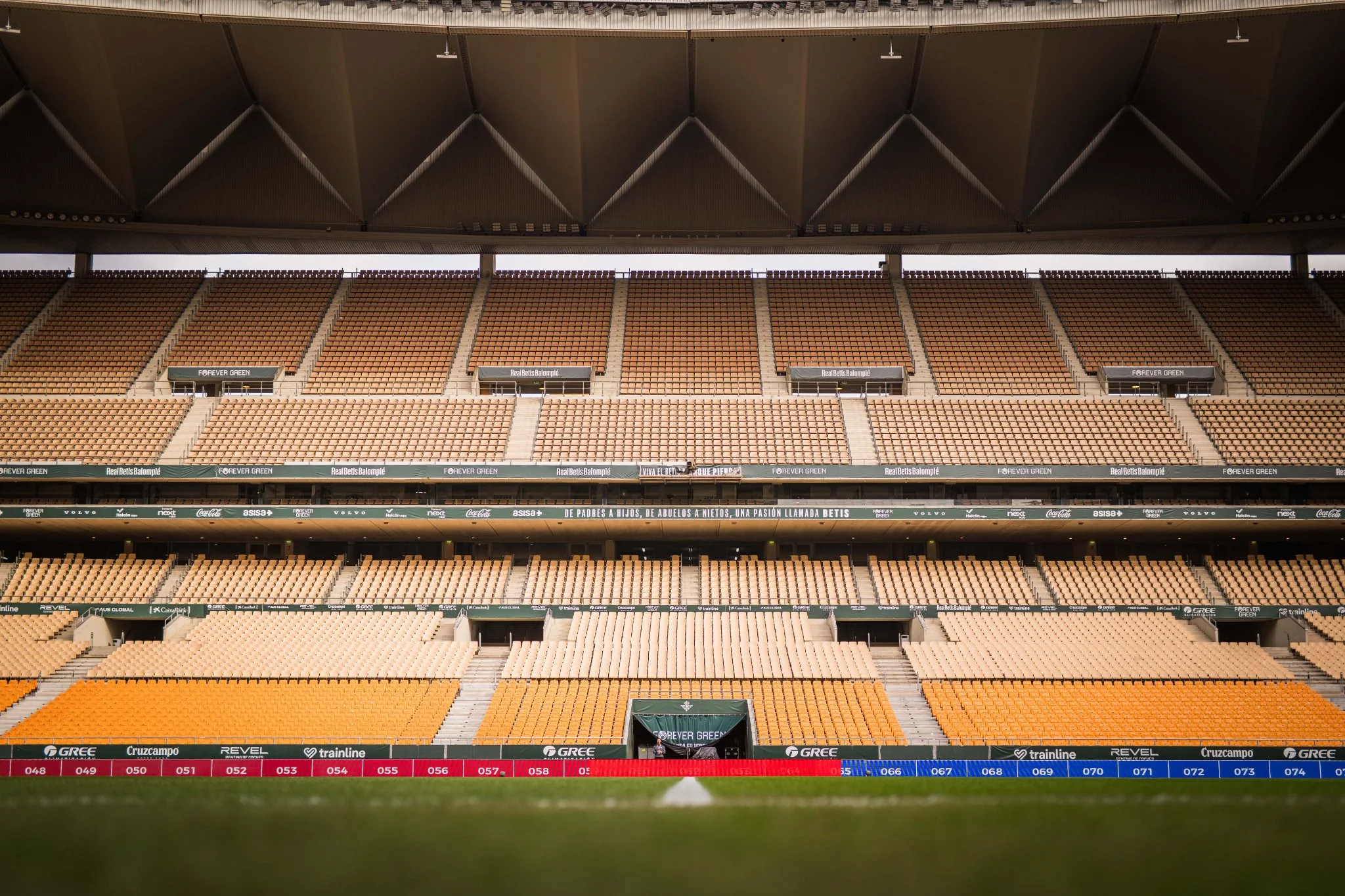 开云APP棋牌版 | 牛牛炸金花 - 多人竞技